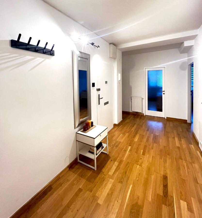 Spacious Apartment With Terrace Wiedeń Zewnętrze zdjęcie